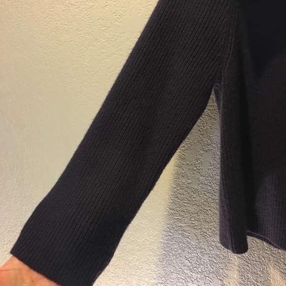 9 West Faux Fur Collar Sweater Jacket - Picture 5 of 6